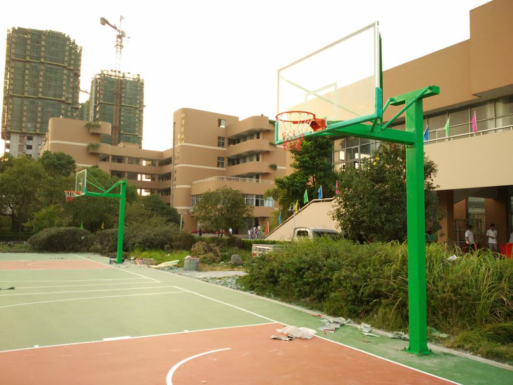 篮球架